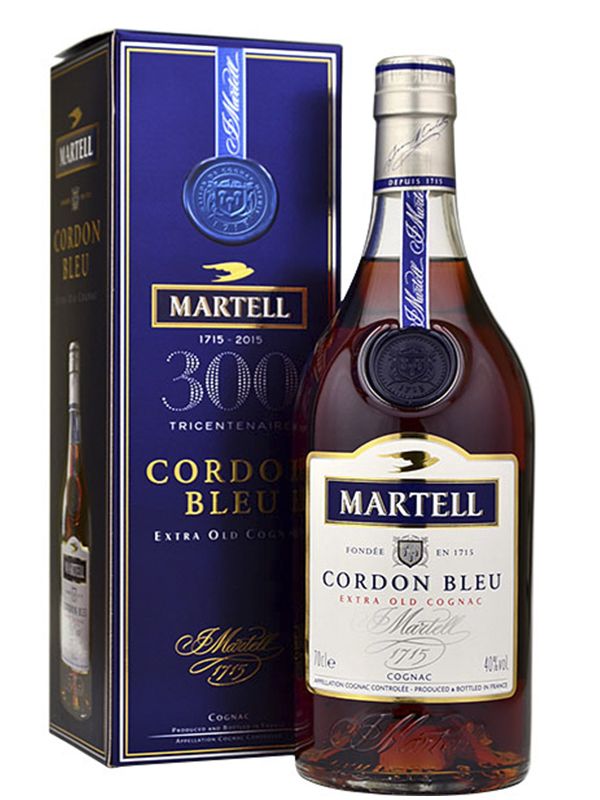 Коньяк Martell Cordon Blue 40% в подарунковій упаковці