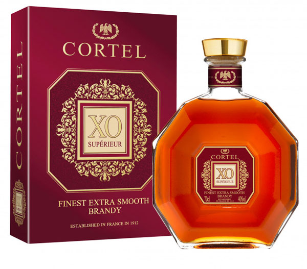 Бренді Cortel XO Superior 40% в подарунковій упаковці