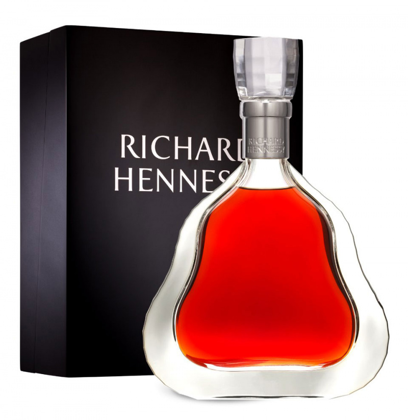 Коньяк Hennessy Richard 200 років витримки 40% в подарунковій упаковці