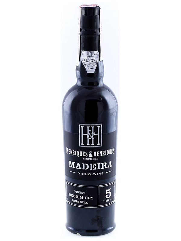 Вино мадейра Finest Medium Dry Henriques & Henriques ет солодке 19%
